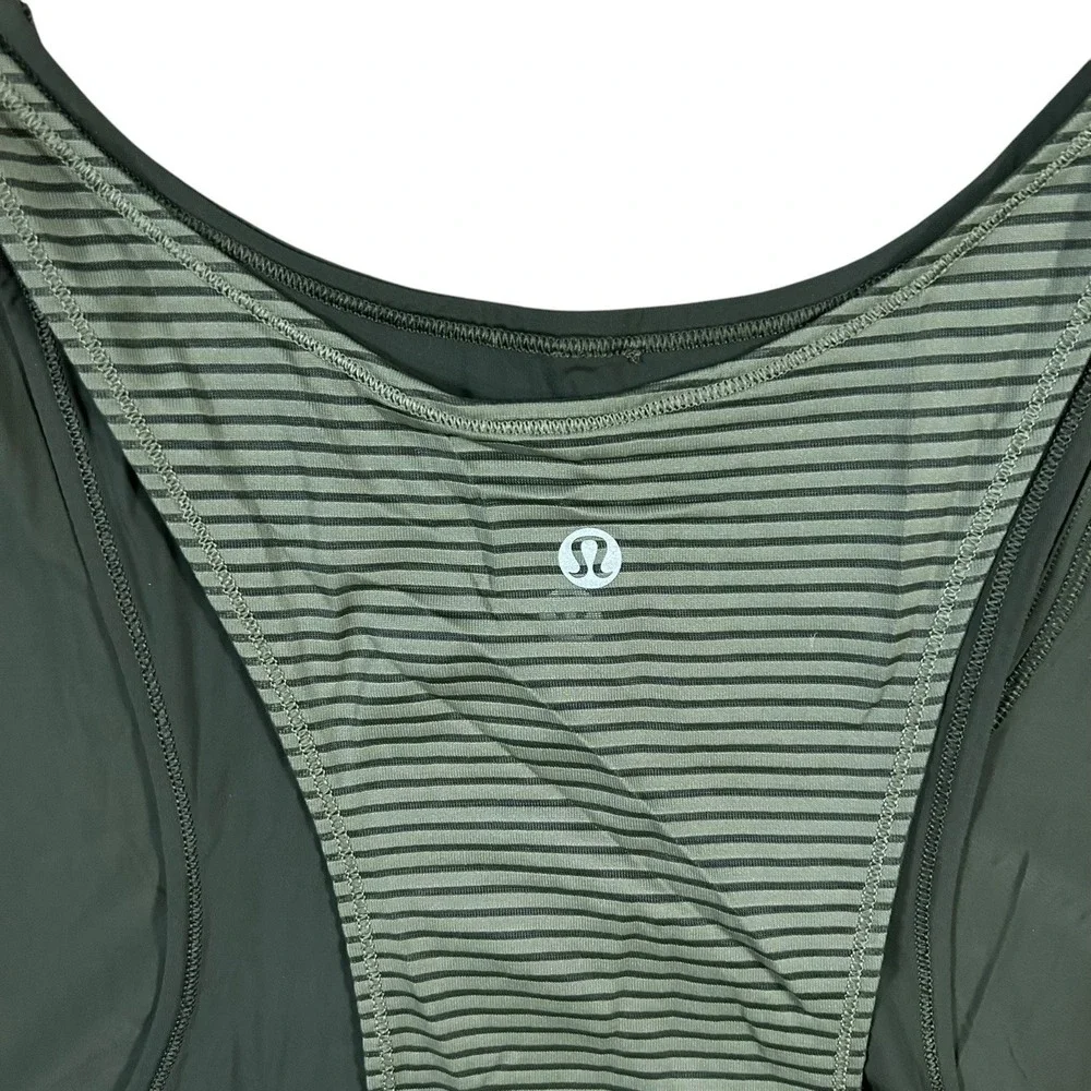 Lululemon Lean In‎ Tank Double Layered Striped Workout Top Green Medium gym
